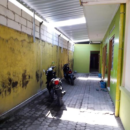 male room @JTH  Maguwo Екстериор снимка